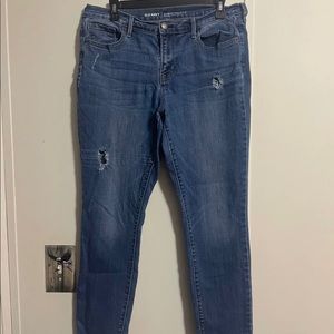 skinny distressed jeans